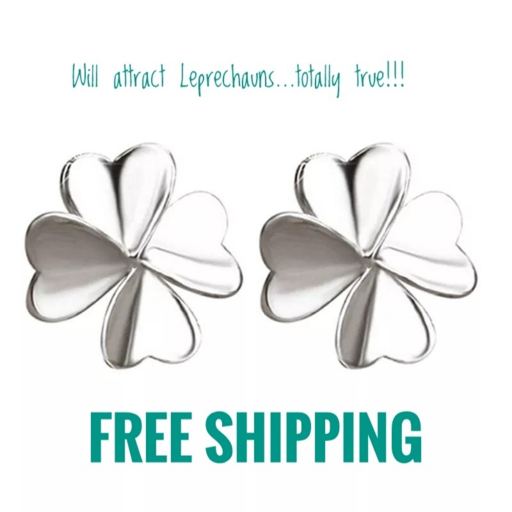 FREE Shipping🍀Dainty Shamrock Earrings🍀